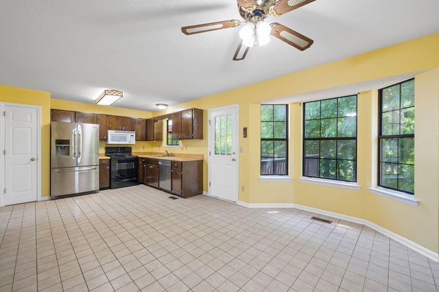 612 Northbrook Drive, Hixson, TN 37343