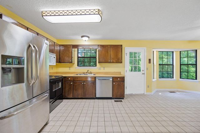 612 Northbrook Drive, Hixson, TN 37343