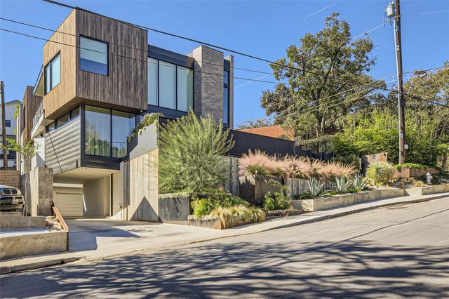 1315 W 9th ST B, Austin, TX 78703