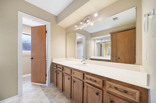 1104 Hillcrest Drive, Conroe, TX 77301