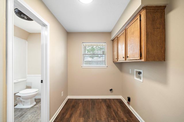 1104 Hillcrest Drive, Conroe, TX 77301