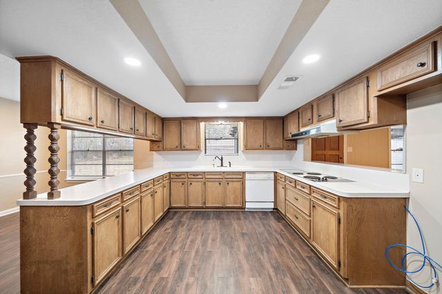 1104 Hillcrest Drive, Conroe, TX 77301