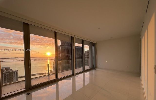 300 Biscayne Blvd Way 4201, Miami, FL 33131