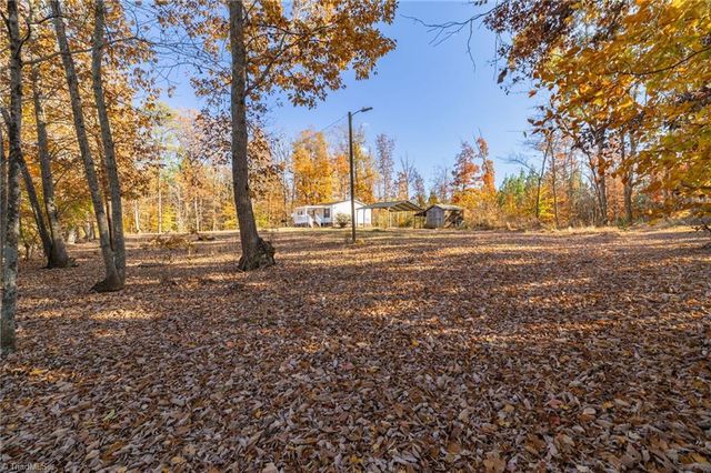 184 Kids Lane, Mayodan, NC 27027