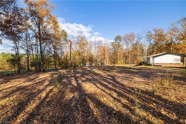 184 Kids Lane, Mayodan, NC 27027