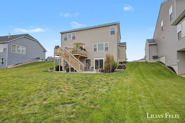 8825 Emerado Road, Jenison, MI 49428