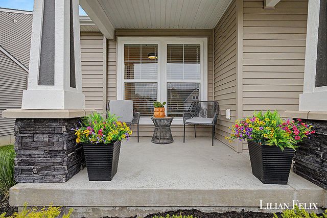 8825 Emerado Road, Jenison, MI 49428