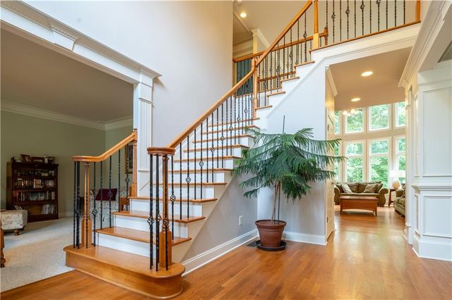 2204 Hollowbrooke Ct NW, Acworth, GA 30101