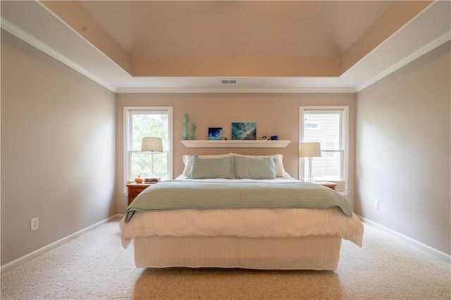 2204 Hollowbrooke Ct NW, Acworth, GA 30101