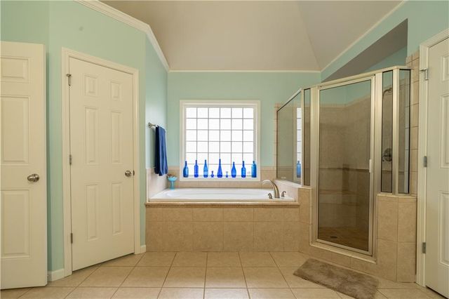 2204 Hollowbrooke Ct NW, Acworth, GA 30101