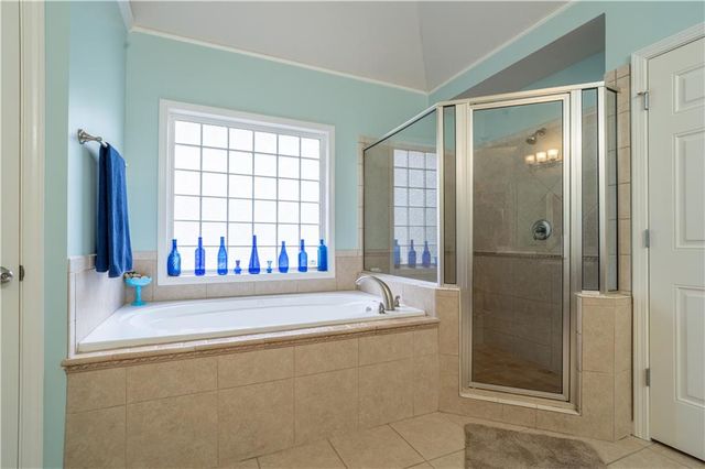 2204 Hollowbrooke Ct NW, Acworth, GA 30101
