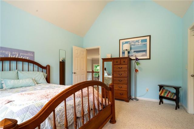 2204 Hollowbrooke Ct NW, Acworth, GA 30101