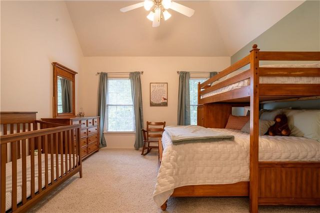 2204 Hollowbrooke Ct NW, Acworth, GA 30101