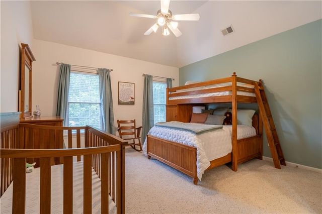 2204 Hollowbrooke Ct NW, Acworth, GA 30101