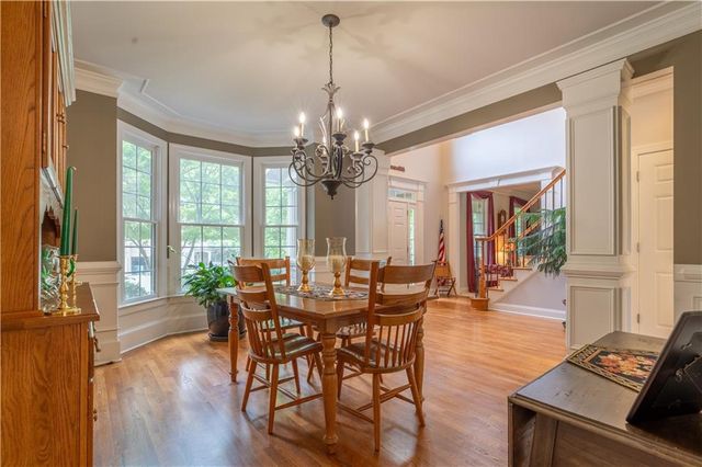 2204 Hollowbrooke Ct NW, Acworth, GA 30101