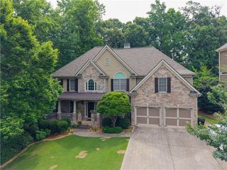 2204 Hollowbrooke Ct NW, Acworth, GA 30101
