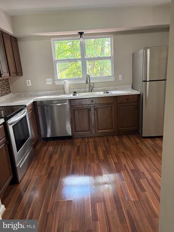 12294 DAPPLE GRAY CT, Woodbridge, VA 22192