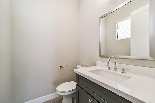 10806 Warwana Road G, Houston, TX 77043