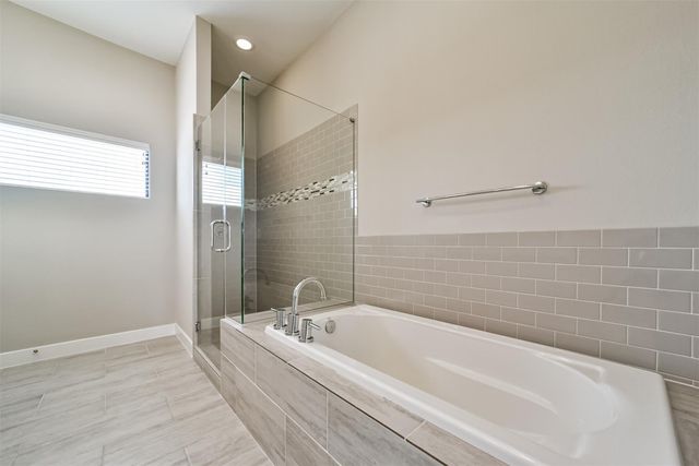 10806 Warwana Road G, Houston, TX 77043