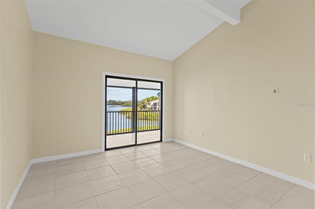 1511 PELICAN POINT DRIVE 279, Sarasota, FL 34231