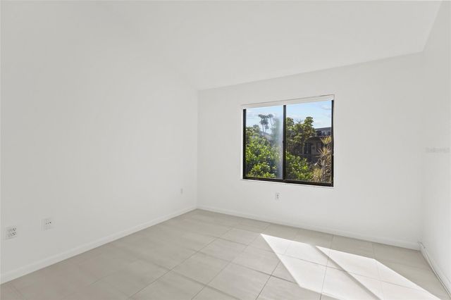 1511 PELICAN POINT DRIVE 279, Sarasota, FL 34231