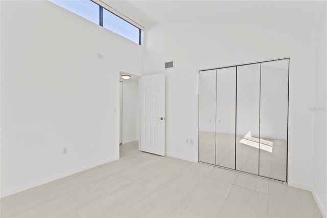 1511 PELICAN POINT DRIVE 279, Sarasota, FL 34231