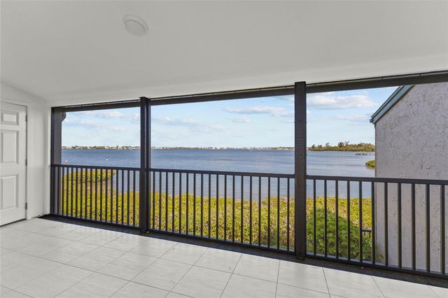 1511 PELICAN POINT DRIVE 279, Sarasota, FL 34231