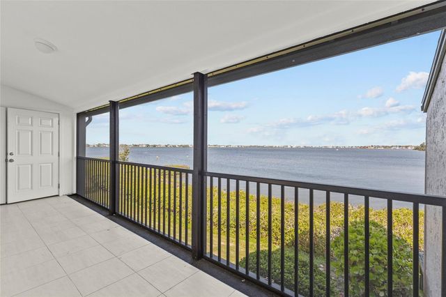 1511 PELICAN POINT DRIVE 279, Sarasota, FL 34231