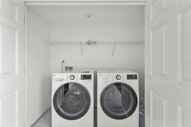 1511 PELICAN POINT DRIVE 279, Sarasota, FL 34231