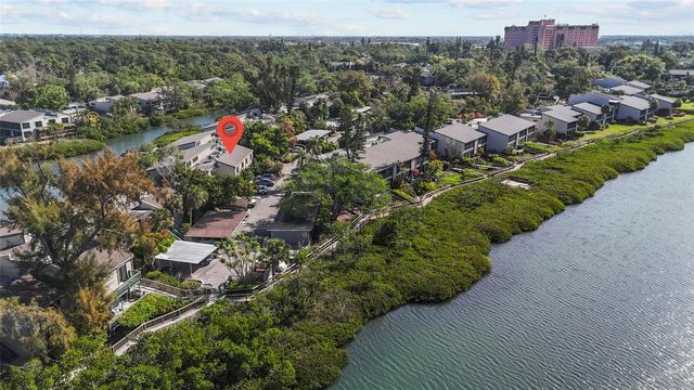 1511 PELICAN POINT DRIVE 279, Sarasota, FL 34231