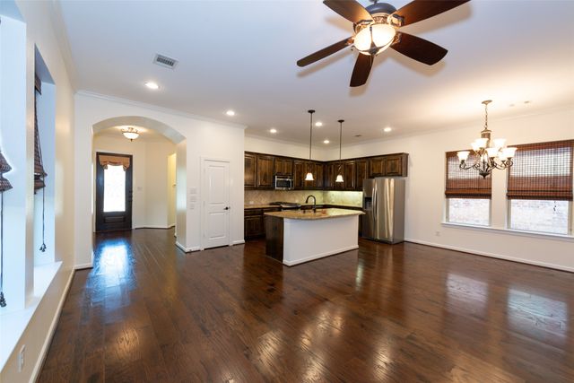 1008 Lone Ivory Trail, Arlington, TX 76005