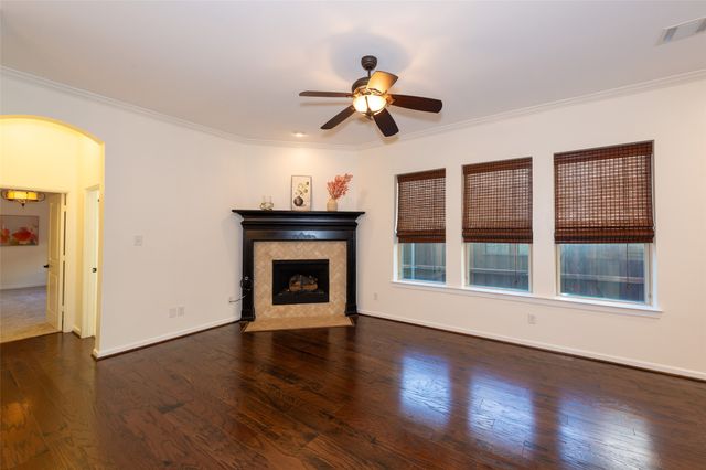 1008 Lone Ivory Trail, Arlington, TX 76005