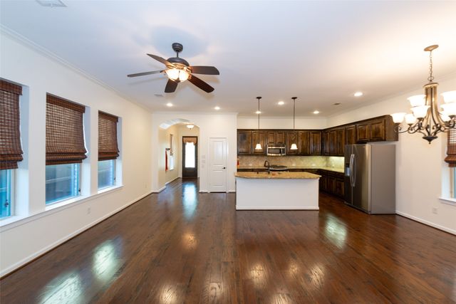 1008 Lone Ivory Trail, Arlington, TX 76005