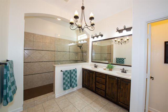 1008 Lone Ivory Trail, Arlington, TX 76005
