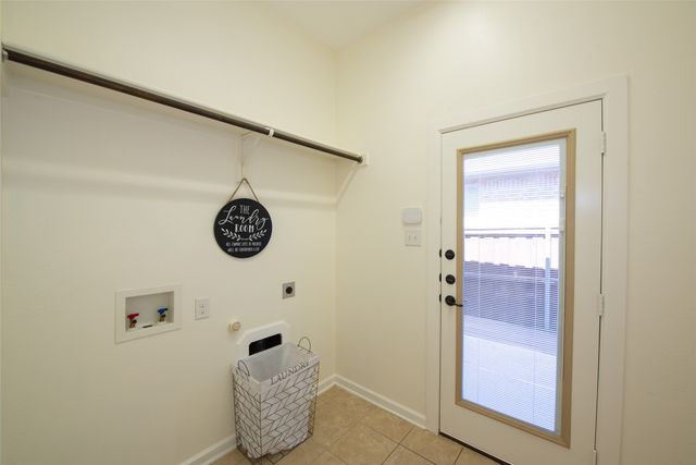 1008 Lone Ivory Trail, Arlington, TX 76005