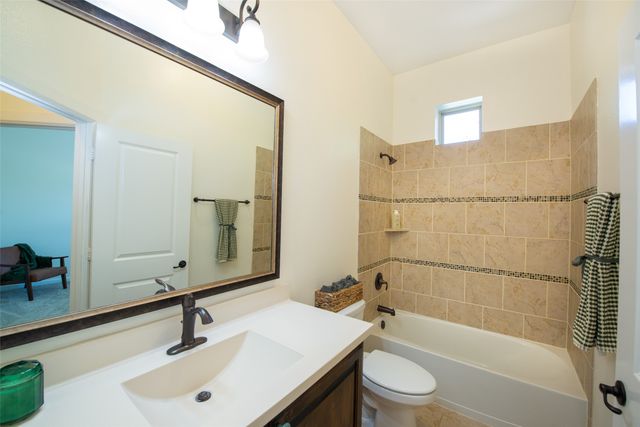 1008 Lone Ivory Trail, Arlington, TX 76005