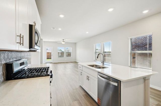 710 Leavenworth Drive, Mckinney, TX 75071