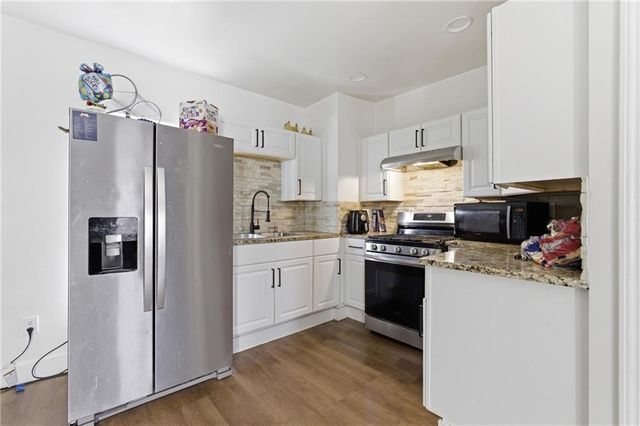 751 Stewart Avenue, Kansas City, KS 66101