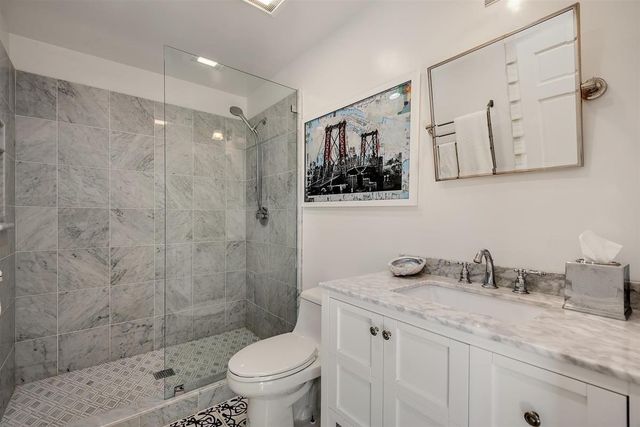 1990 Valparaiso Avenue, Menlo Park, CA 94025