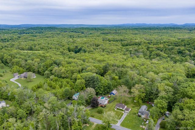 5319 Searsville Road, Pine Bush, NY 12566