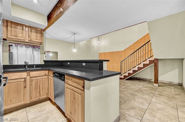 311 Brookside Lane B, Las Vegas, NV 89107