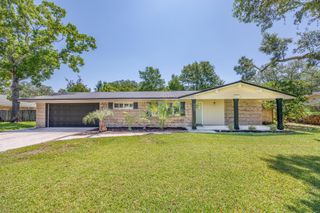 622 NE Merioneth Drive, Fort Walton Beach, FL 32547