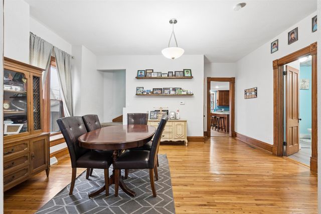 313 NE 6th Ave., Independence, IA 50644