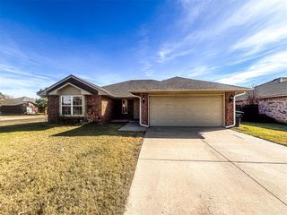4000 Queens Drive, Moore, OK 73160