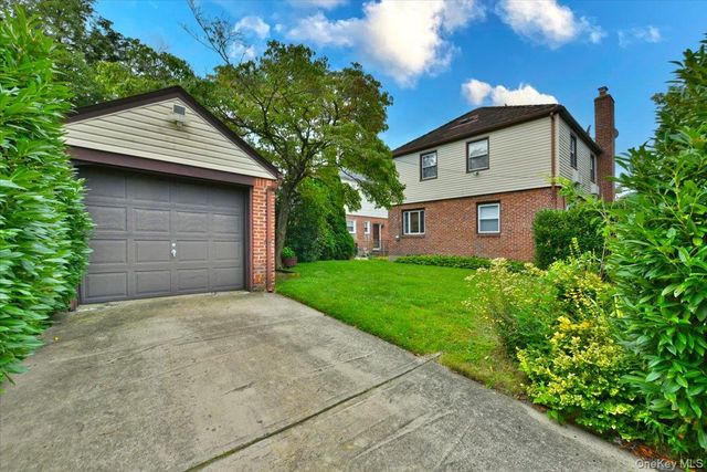 7503 196th Street, Fresh Meadows, NY 11366