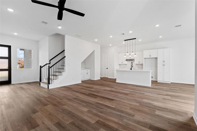 7938 Kenton Street, Houston, TX 77028