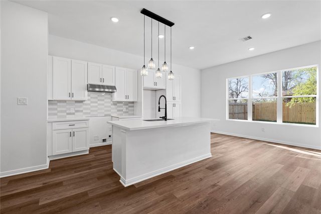 7938 Kenton Street, Houston, TX 77028