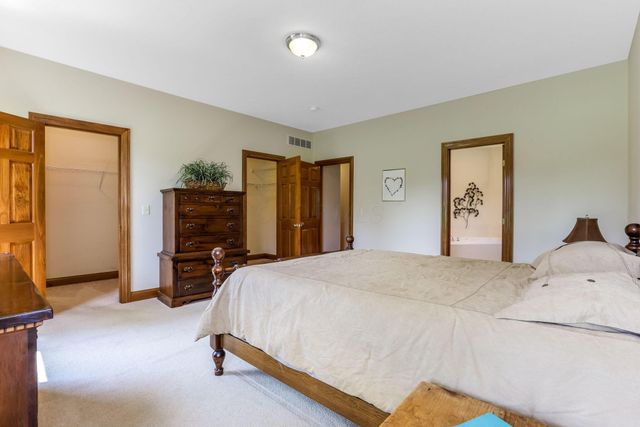13254 Brandon Mill Drive NW, Pataskala, OH 43062