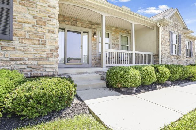 13254 Brandon Mill Drive NW, Pataskala, OH 43062