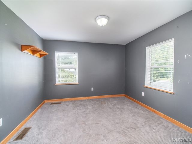 19 Hickory Street, Hanover, NY 14136